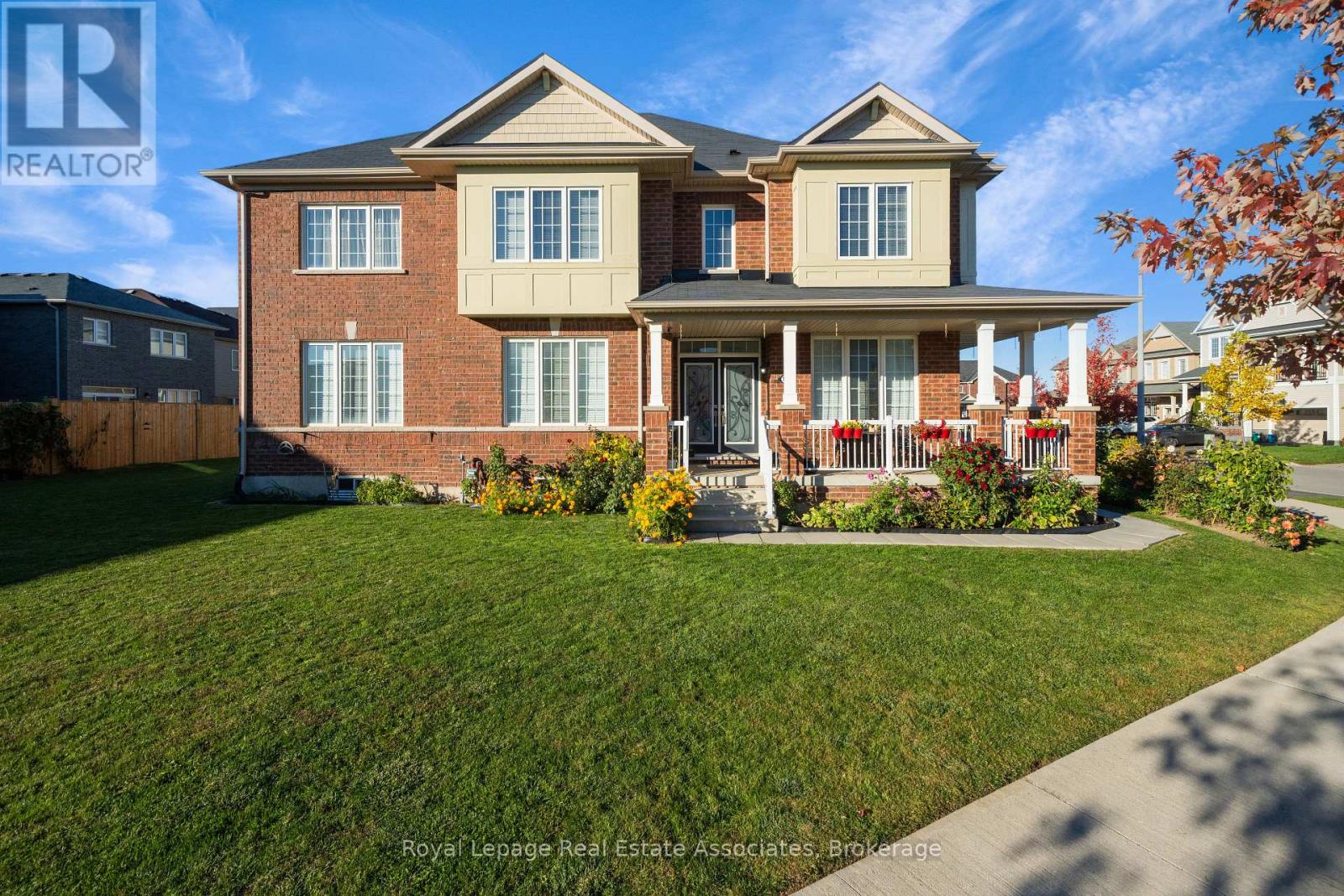 MLS® listing #29343405 for sale located at 121 ESTHER CRESCENT