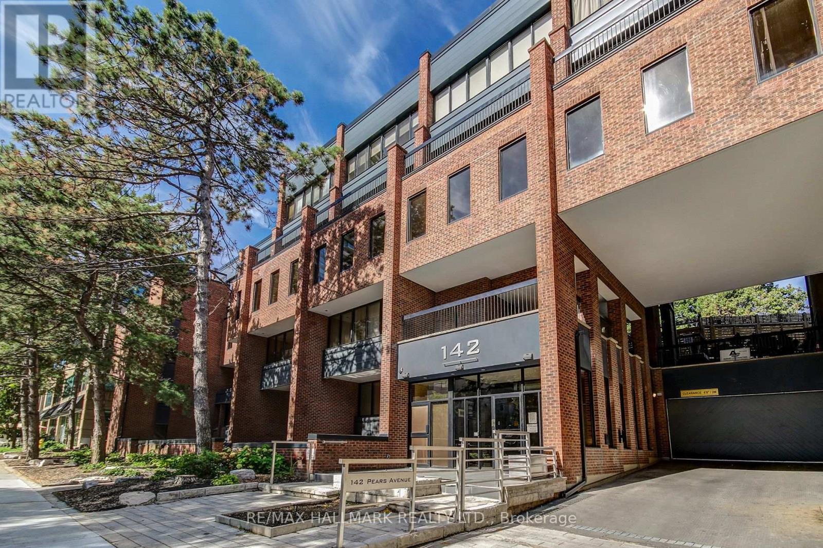 MLS® listing #29343673 for sale located at A12 - 142 PEARS AVENUE