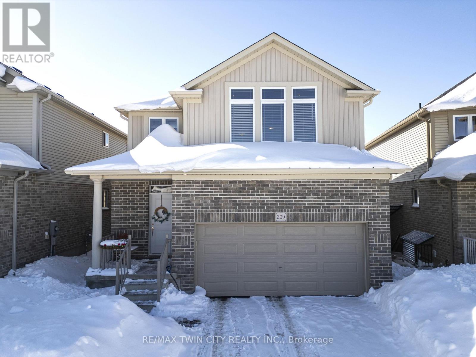 MLS® listing #29345458 for sale located at 209 LADYSLIPPER DRIVE
