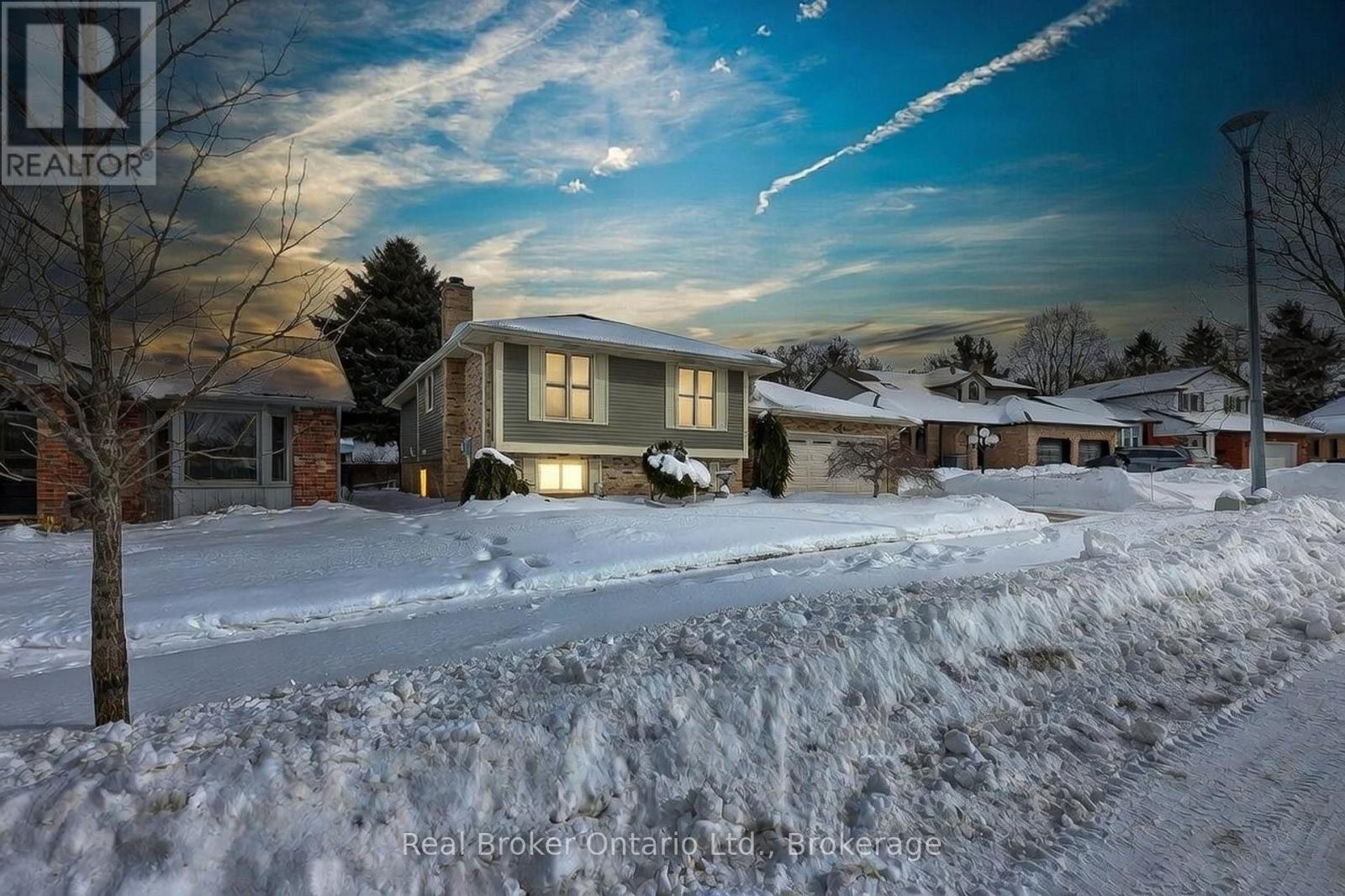 MLS® listing #29345721 for sale located at 295 ST ANDREWS ROAD