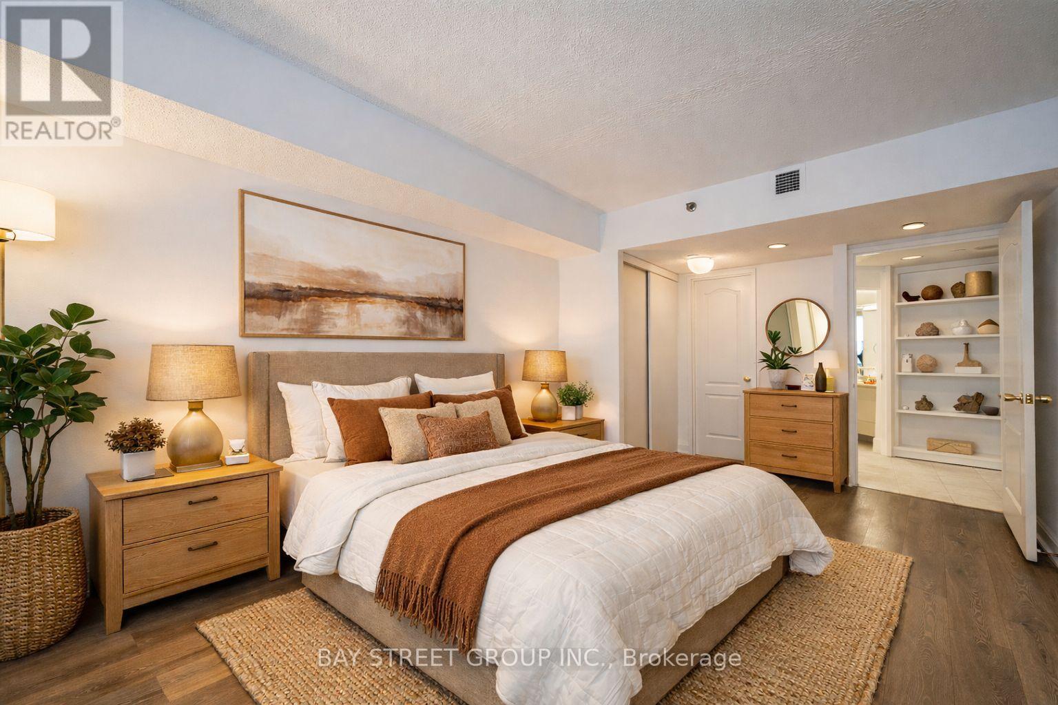 MLS® listing #29345757 for sale located at 1006 - 38 ELM STREET