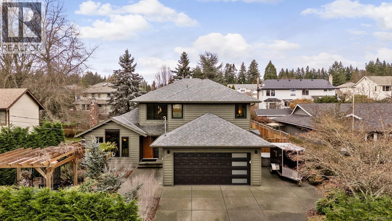 MLS® listing #29348009 for sale located at 1544 Comox Ave