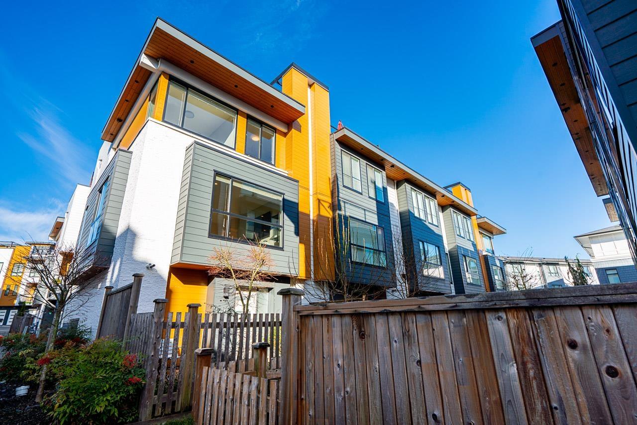 MLS® listing #29348369 for sale located at 39 16511 WATSON DRIVE