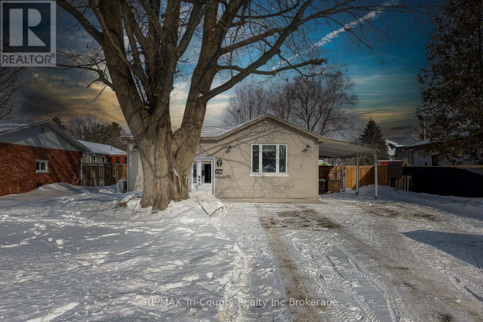 MLS® listing #29348648 for sale located at 53 WELLINGTON STREET