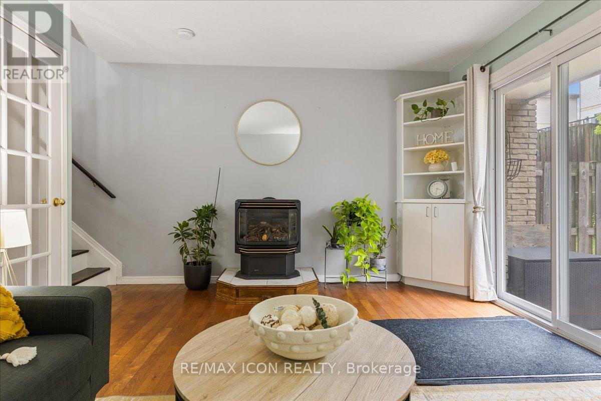 MLS® listing #29351082 for sale located at 26 - 211 VERONICA DRIVE