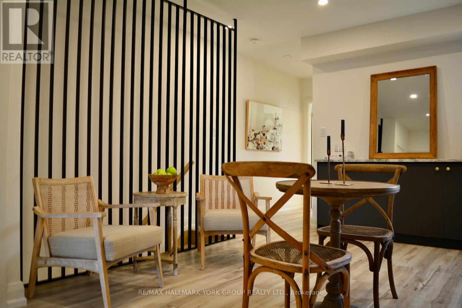 MLS® listing #29352827 for sale located at UPPER - 398 CONCORD AVENUE