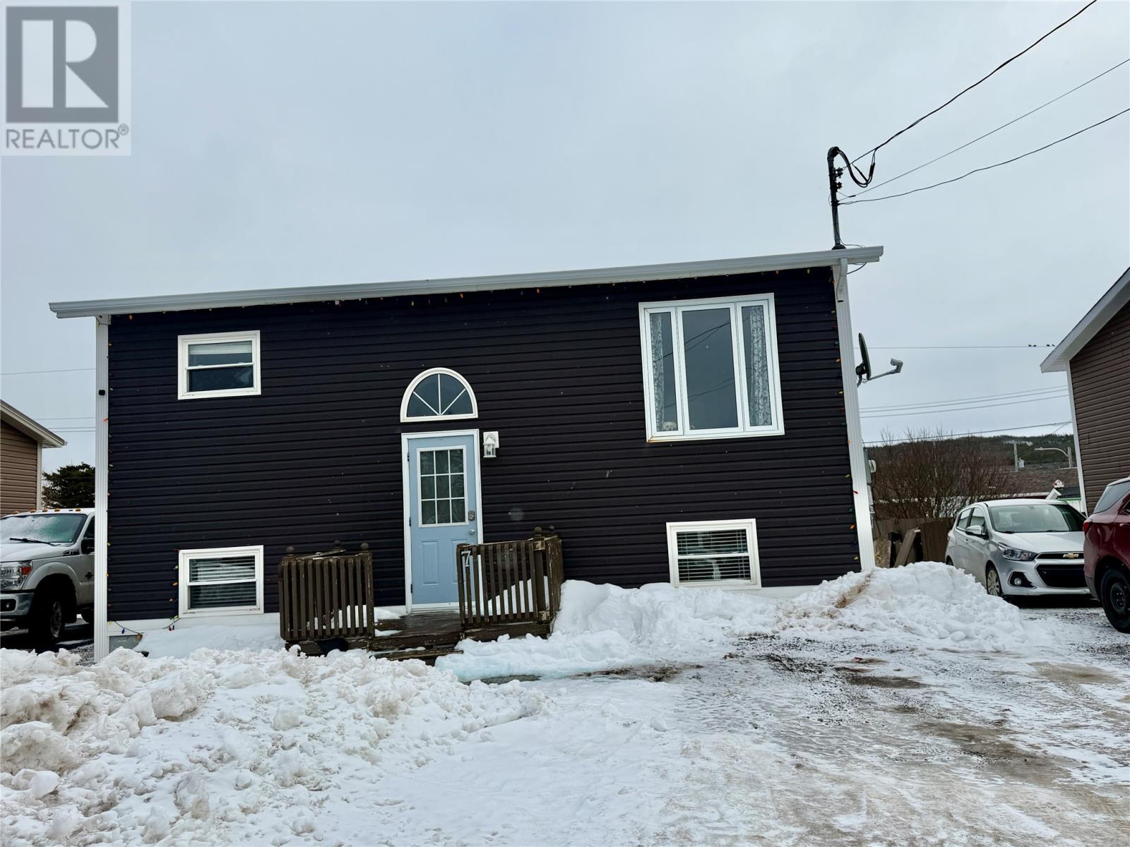 MLS® listing #29353398 for sale located at 7 Farm Road