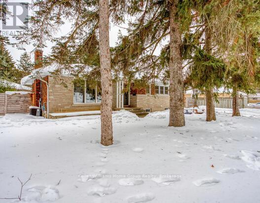 MLS® listing #29354739 for sale located at 15 GLADSTONE AVENUE