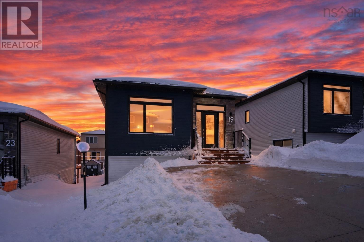 MLS® listing #29357506 for sale located at 19 Thorngrove Lane