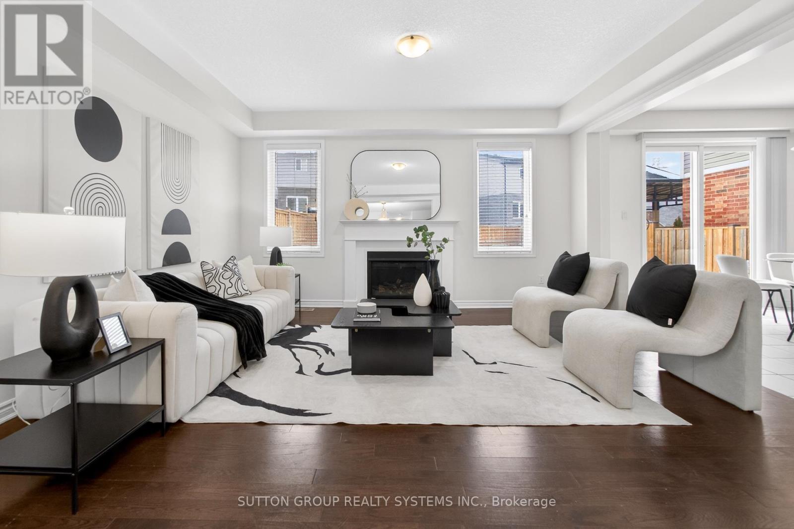 MLS® listing #29357574 for sale located at 693 DOON SOUTH DRIVE