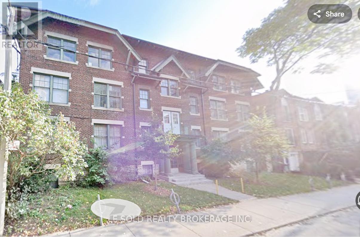 MLS® listing #29357584 for sale located at 202 - 125 EARL PLACE