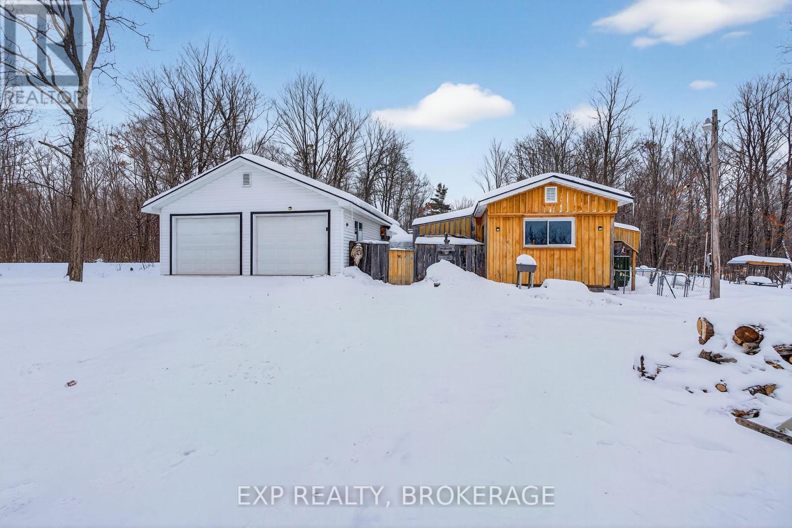 MLS® listing #29357687 for sale located at 1936 CRUISE ROAD