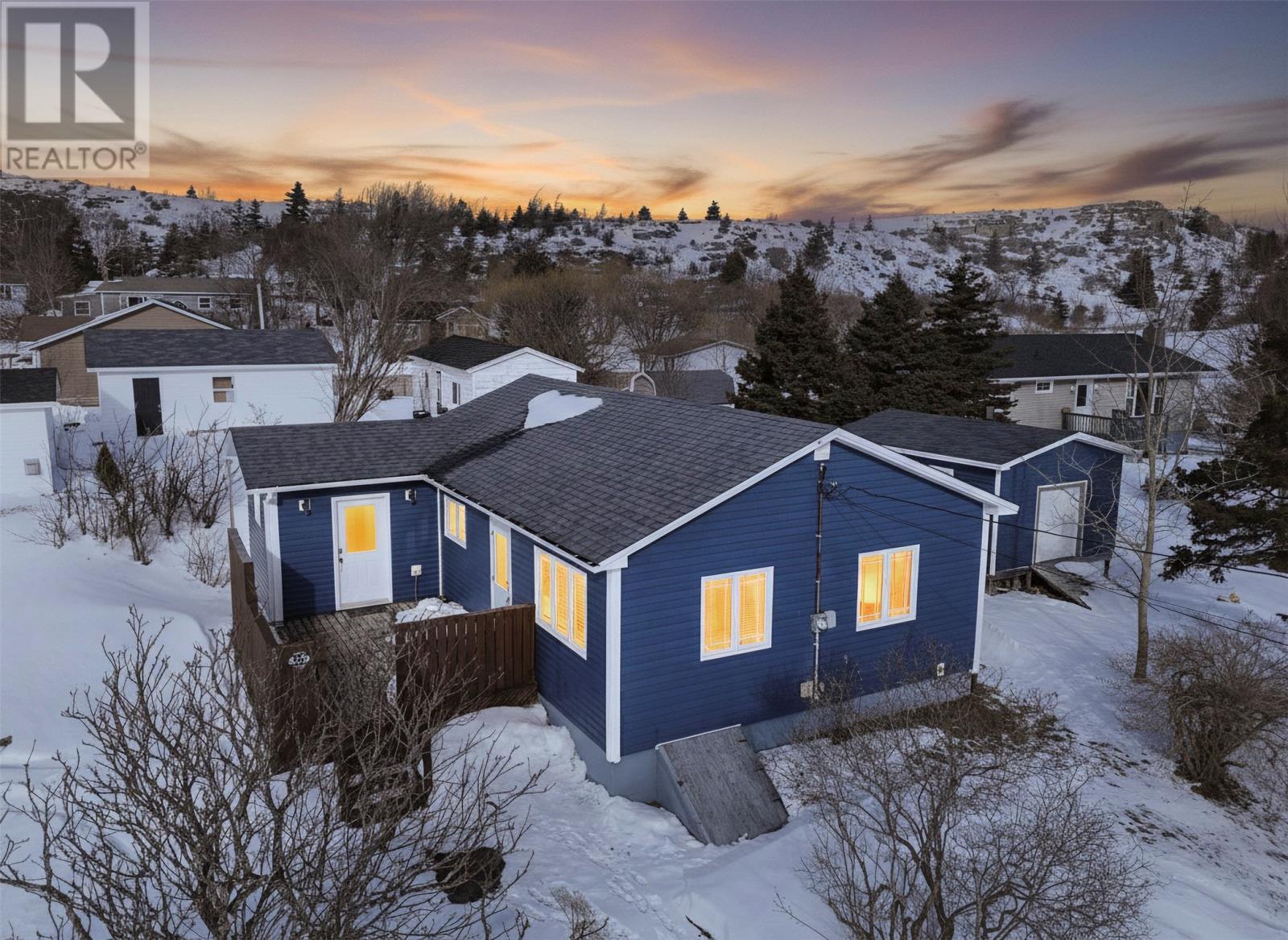 MLS® listing #29358084 for sale located at 539 Water Street