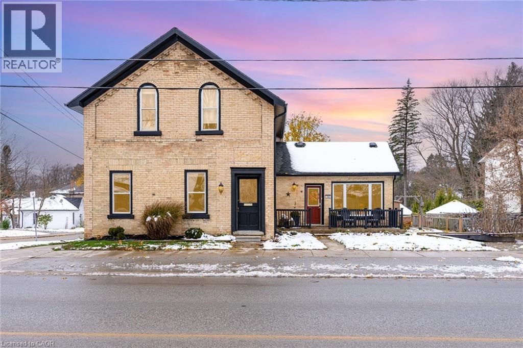 MLS® listing #29358313 for sale located at 292 W LAMBTON Street W