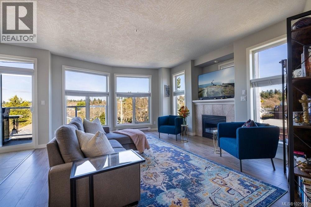 MLS® listing #29359164 for sale located at 403 1258 Esquimalt Rd