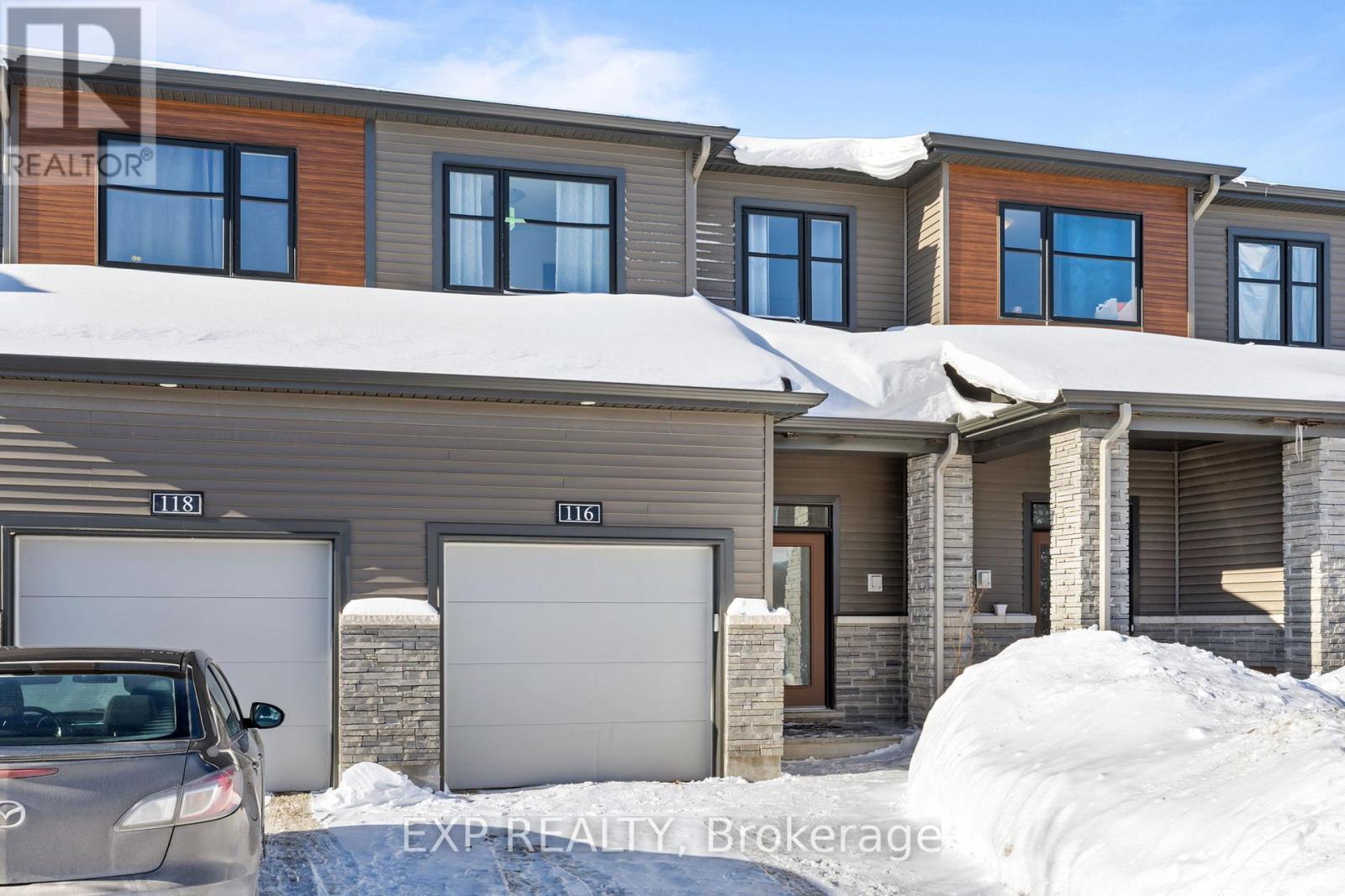 MLS® listing #29361878 for sale located at 116 MAYNOOTH COURT
