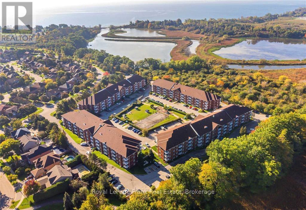 MLS® listing #29363181 for sale located at 106 - 193 LAKE DRIVEWAY W