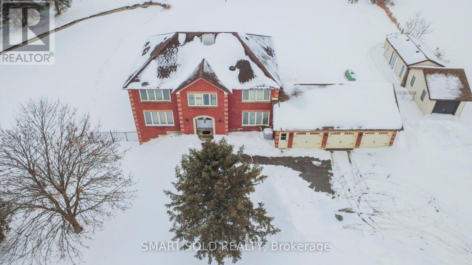 MLS® listing #29363855 for sale located at 1008 MOUNT ALBERT ROAD