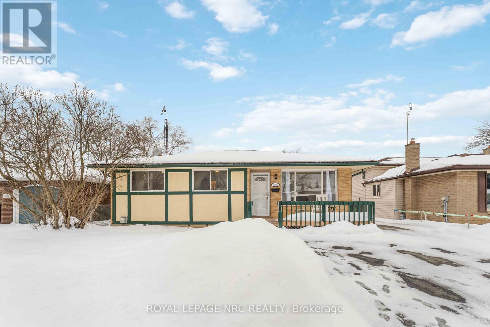 MLS® listing #29367777 for sale located at 8025 THORTON STREET