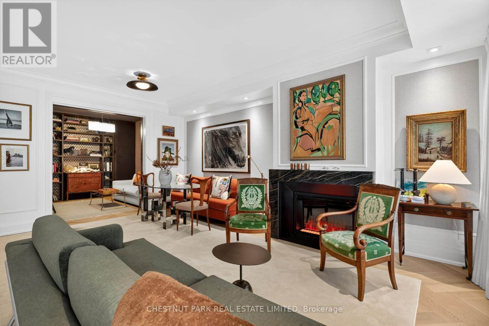 MLS® listing #29369281 for sale located at 301 - 20 SCRIVENER SQUARE