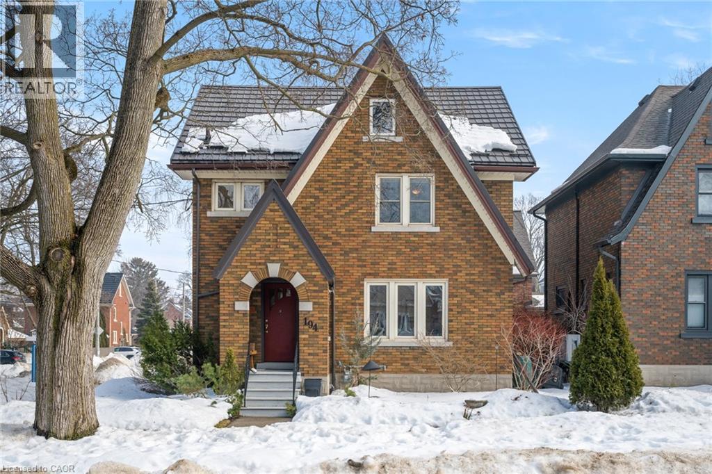 MLS® listing #29372744 for sale located at 194 SIMEON Street