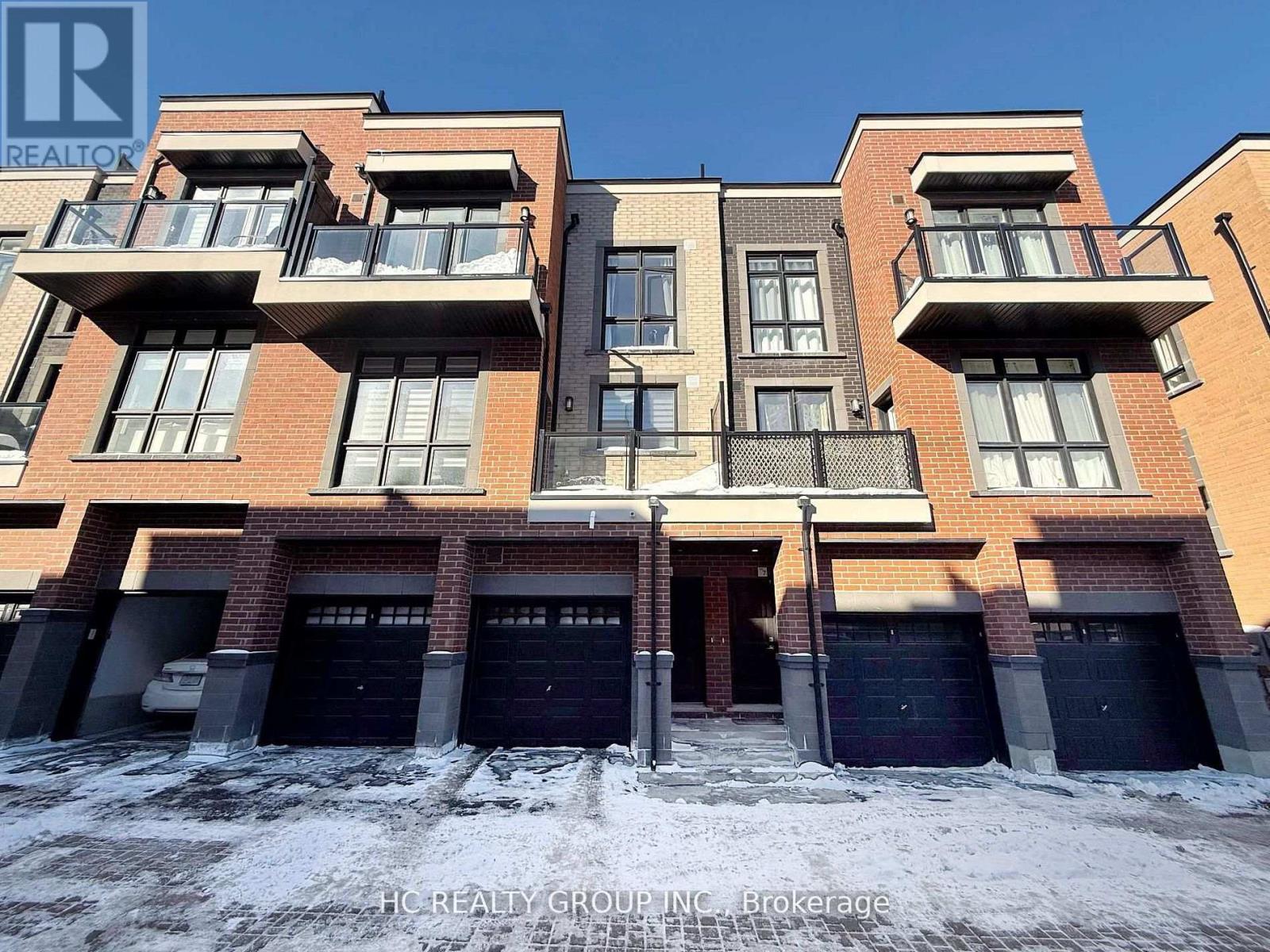MLS® listing #29376332 for sale located at 6 - 3 BOND CRESCENT