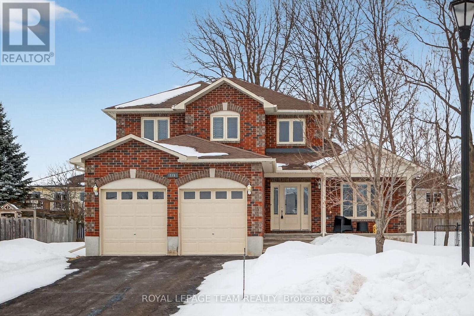 MLS® listing #29376579 for sale located at 124 COMBA DRIVE
