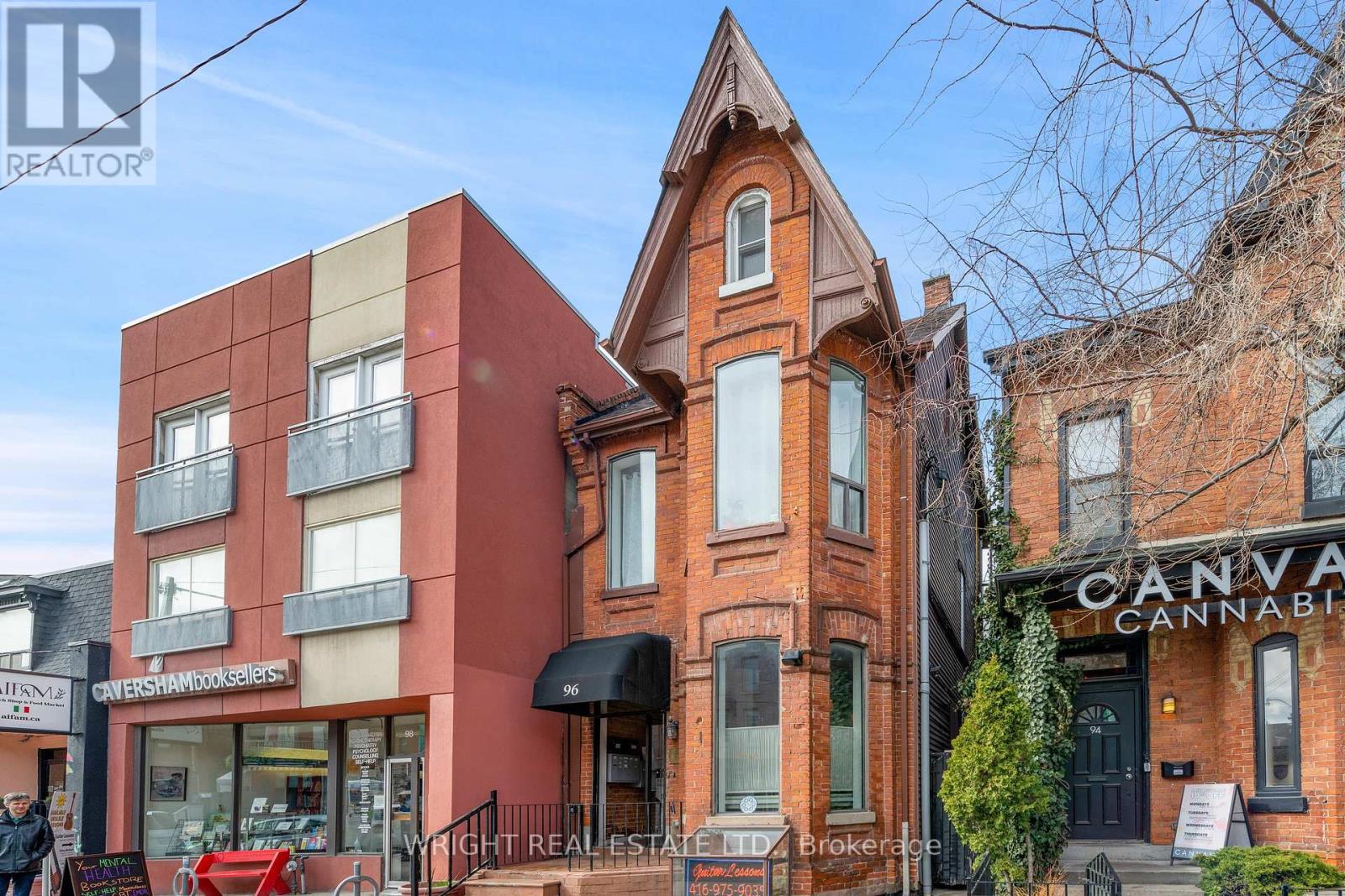 MLS® listing #29378757 for sale located at 96 HARBORD STREET