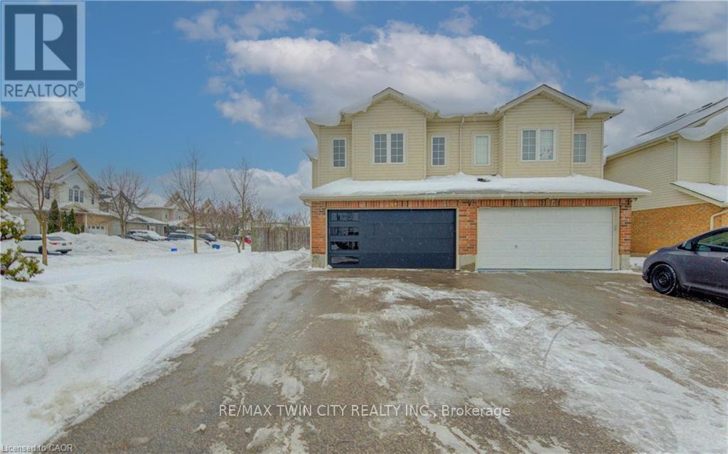 MLS® listing #29379590 for sale located at 40 RED CLOVER CRESCENT E