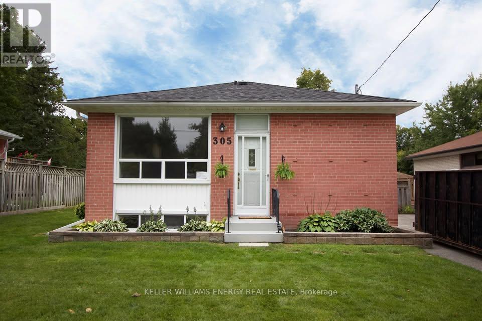 MLS® listing #29381302 for sale located at 305 PALMERSTON AVENUE