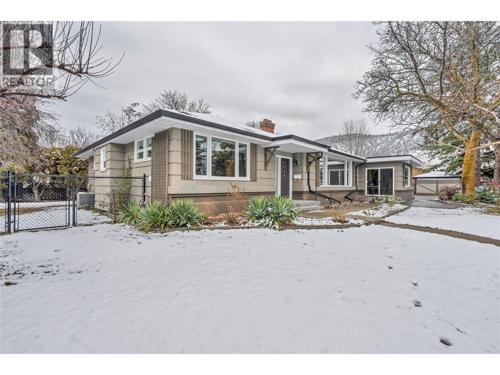 MLS® listing #29382153 for sale located at 1135 Johnson Road