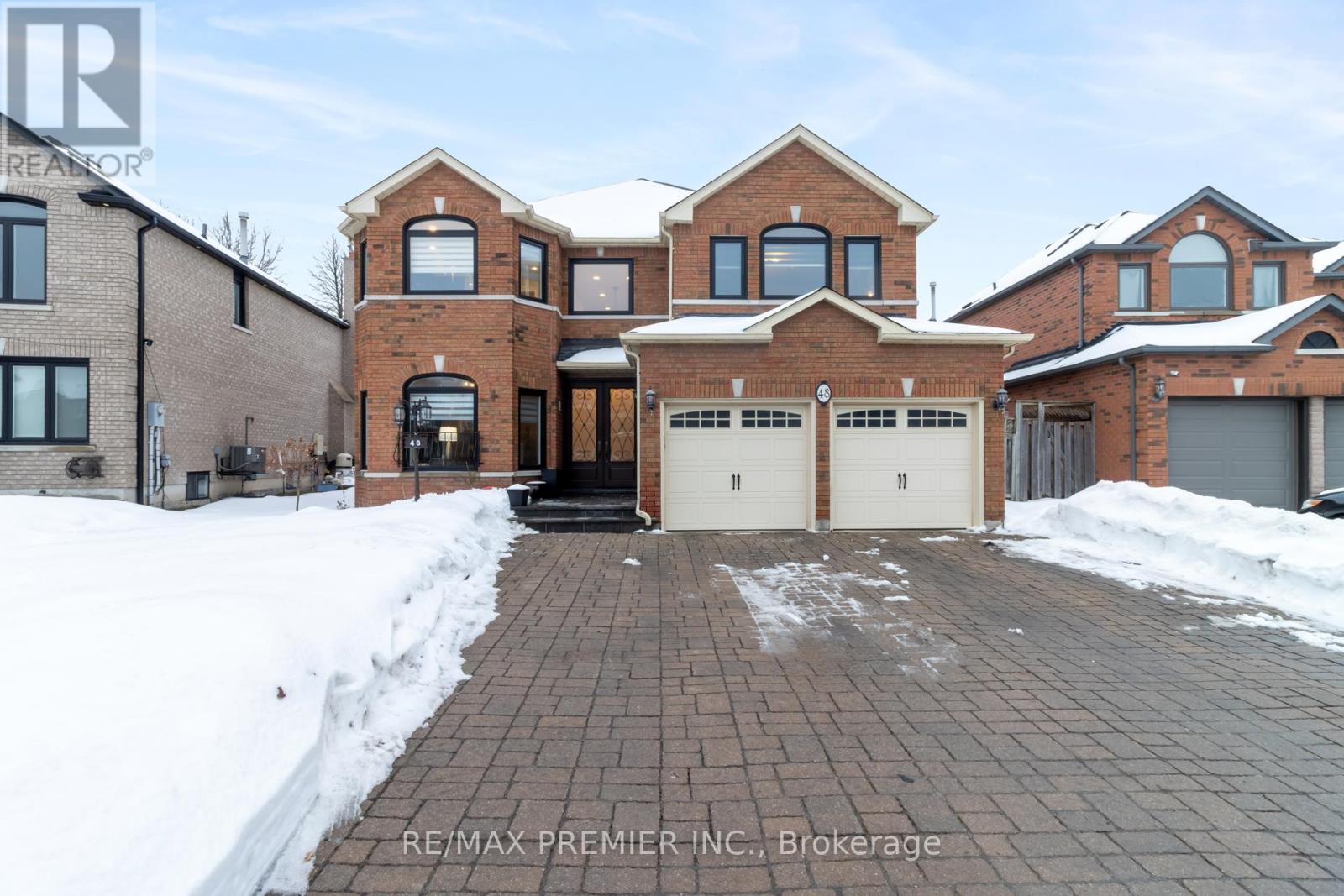 MLS® listing #29385728 for sale located at 48 VAUGHAN MILLS ROAD
