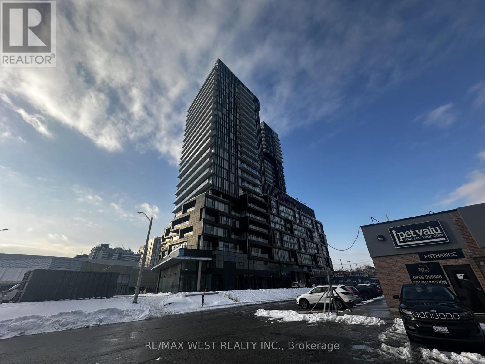 MLS® listing #29385739 for sale located at 1009 - 10 GRAPHOPHONE GROVE