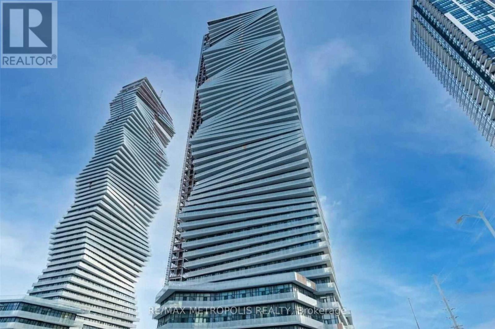 MLS® listing #29386977 for sale located at 1101 - 3900 CONFEDERATION PARKWAY