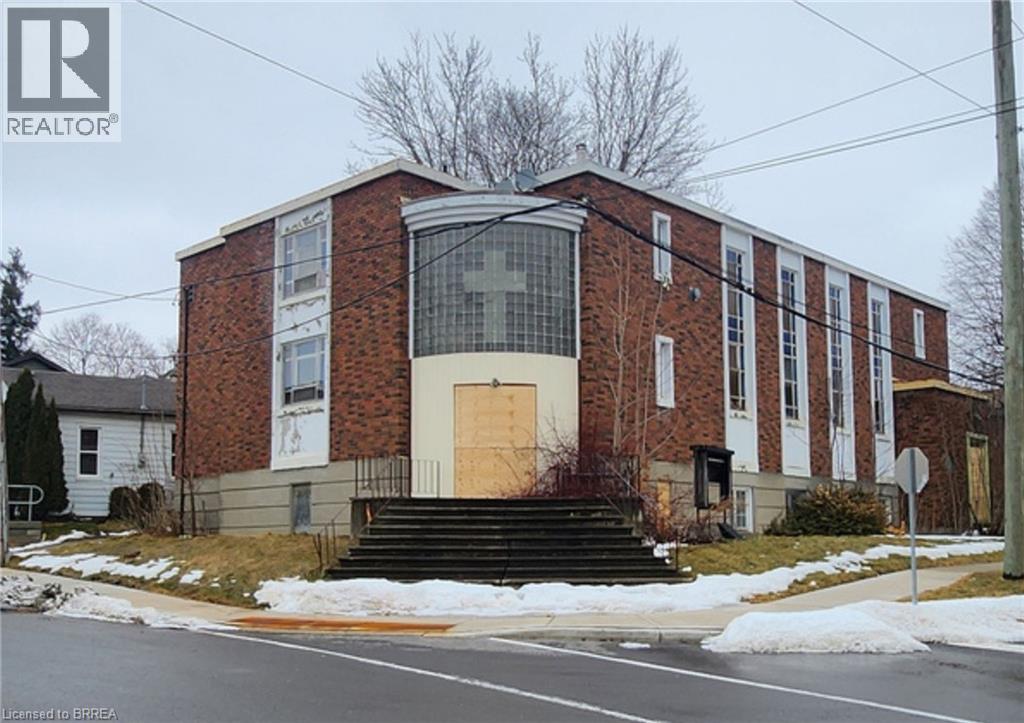 MLS® listing #29387278 for sale located at 4 WILLIAM Street