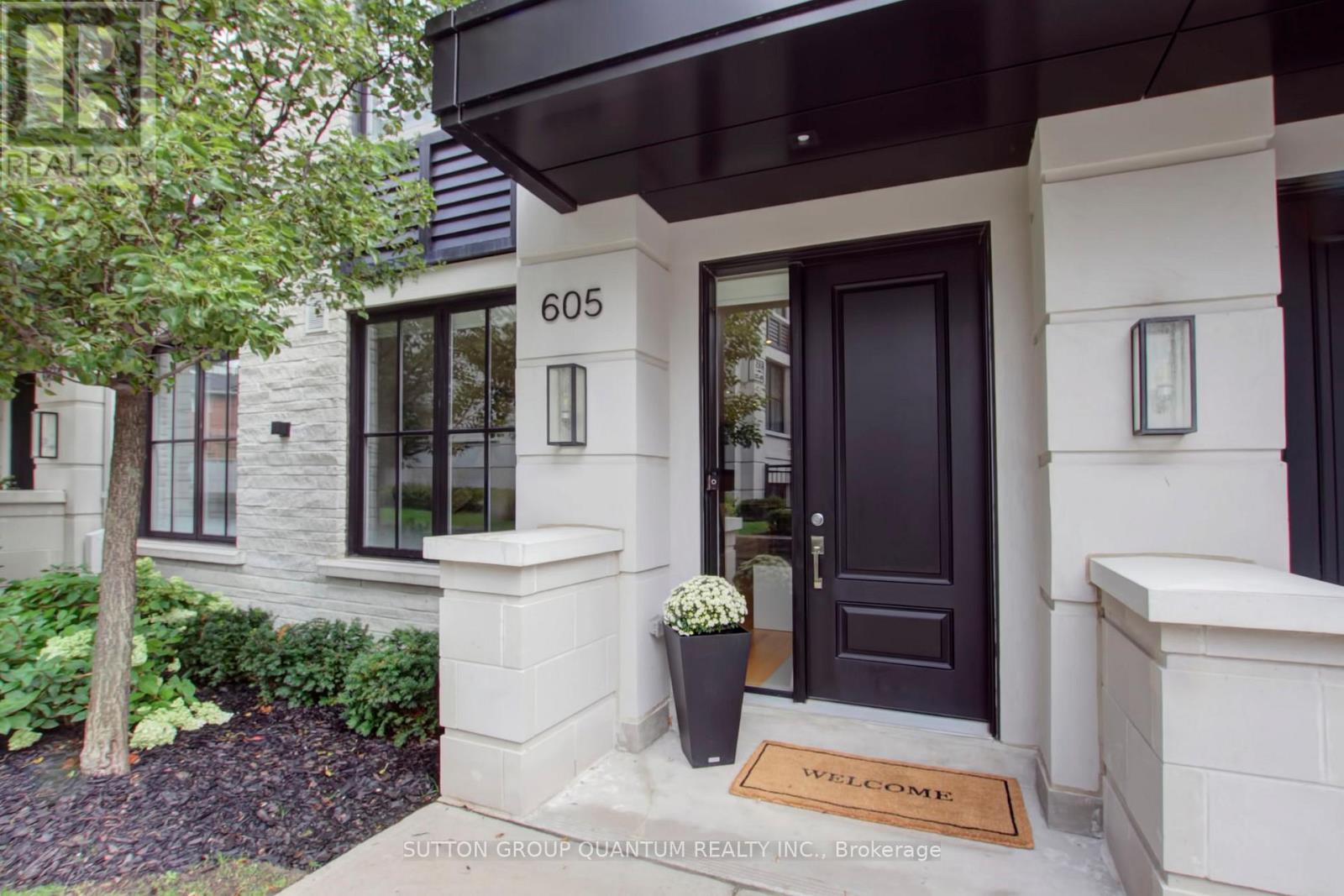 MLS® listing #29388202 for sale located at 605 - 1190 CAWTHRA ROAD