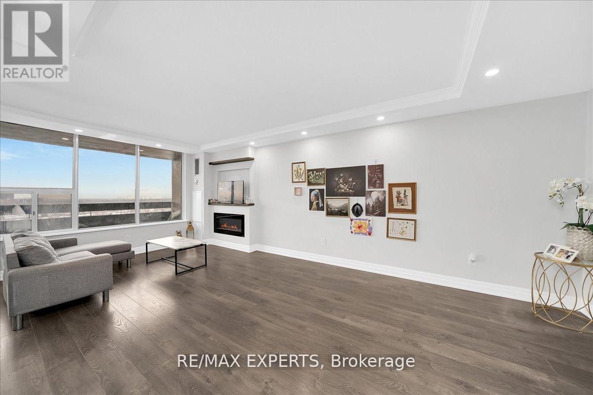 MLS® listing #29388221 for sale located at 2115 - 11 WINCOTT DRIVE