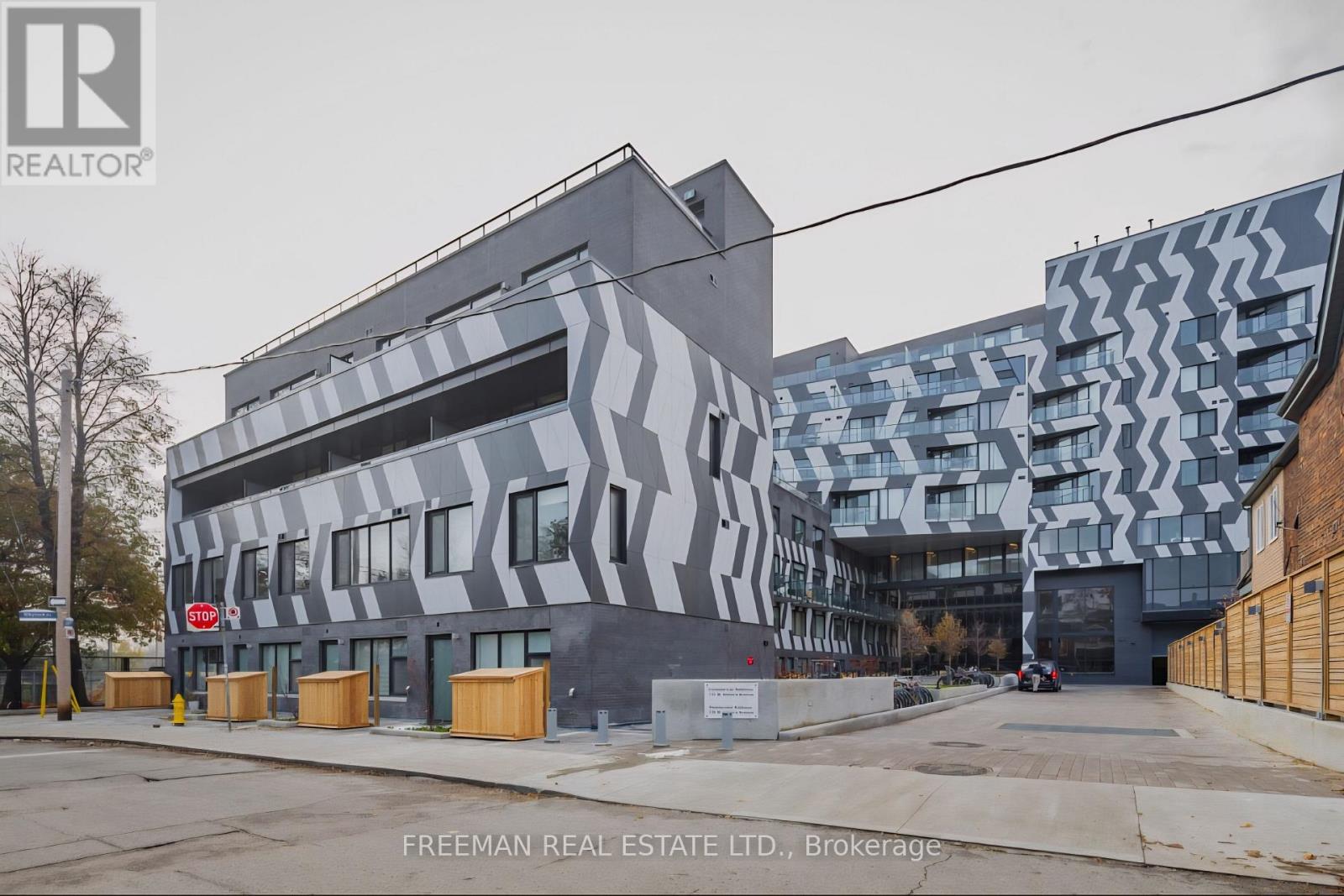 MLS® listing #29391183 for sale located at TH 101 - 138 ST HELEN'S AVENUE