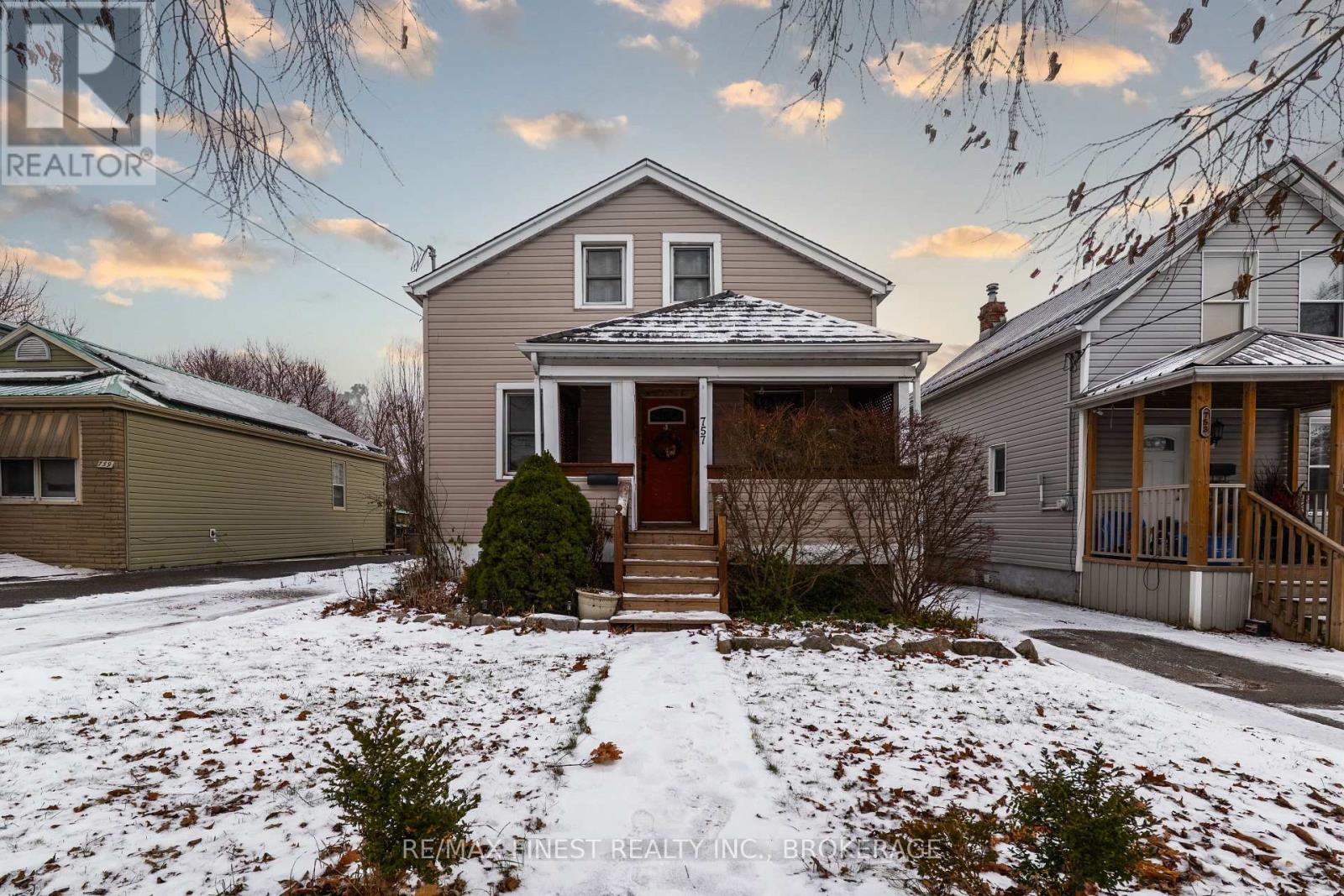 MLS® listing #29393338 for sale located at 757 VICTORIA STREET