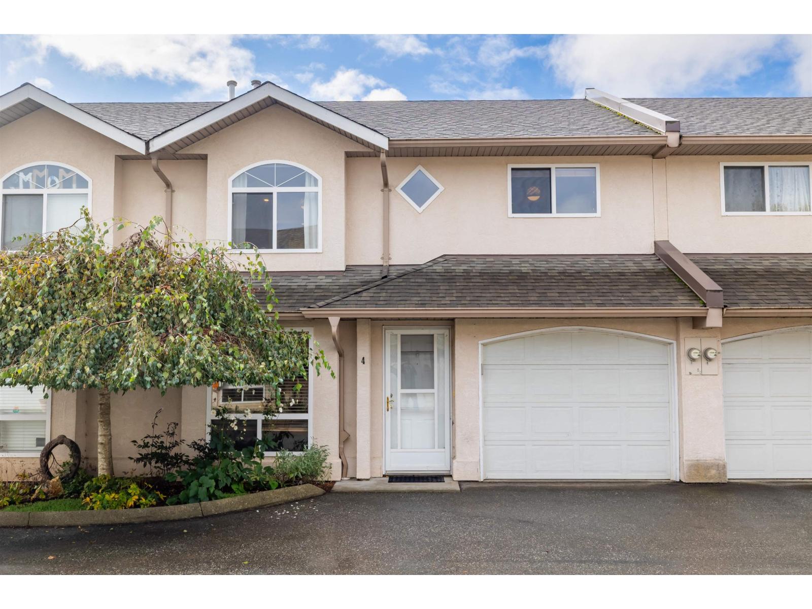 MLS® listing #29393390 for sale located at 4 9486 WOODBINE STREET|Chilliwack Proper East