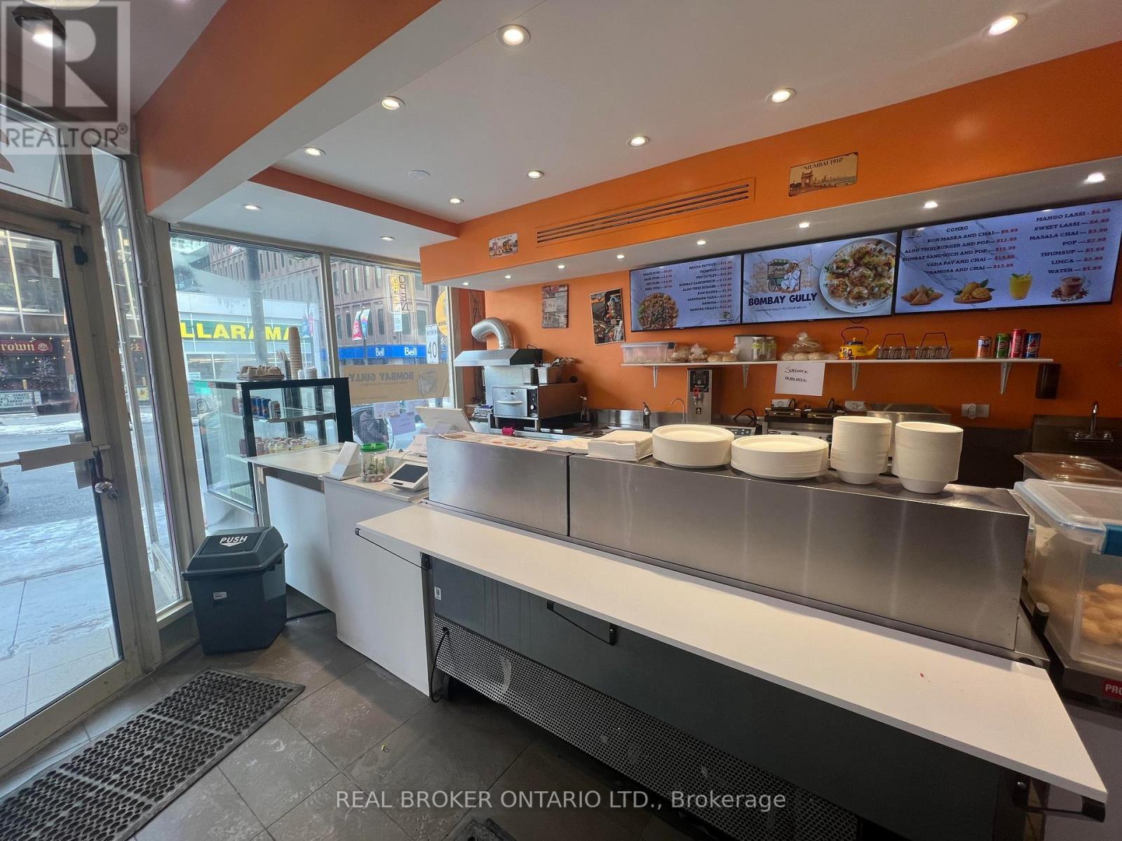 MLS® listing #29396458 for sale located at 2350 YONGE STREET