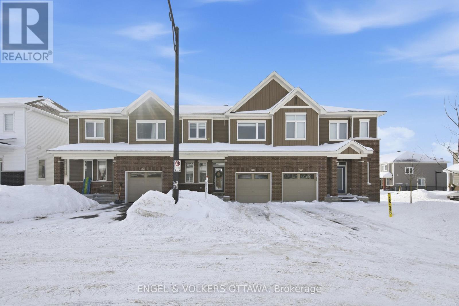 MLS® listing #29396666 for sale located at 302 CANADENSIS LANE