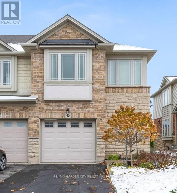 MLS® listing #29396940 for sale located at 45 HEMLOCK WAY