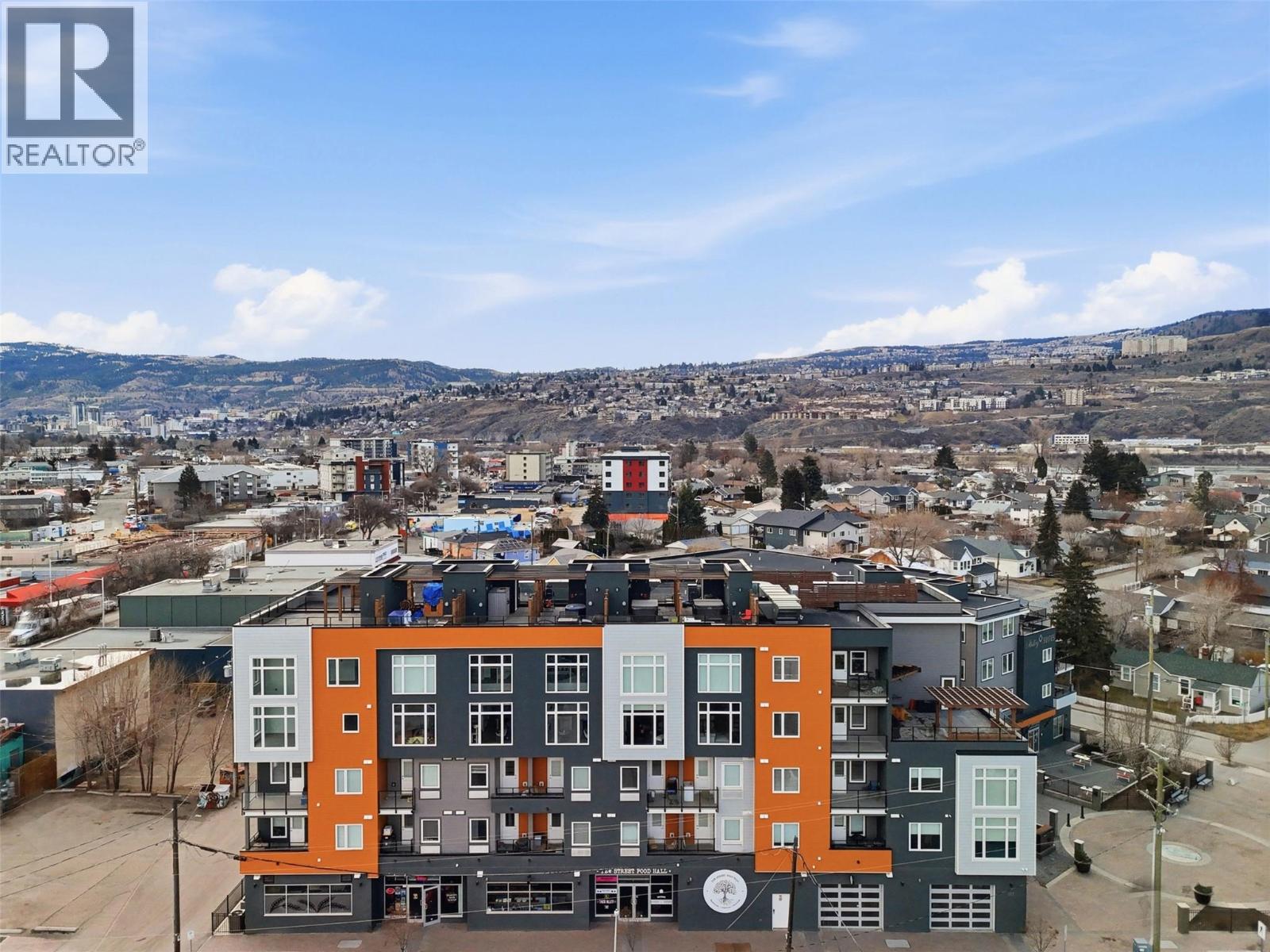 MLS® listing #29397435 for sale located at 107 YEW Street Unit# 301