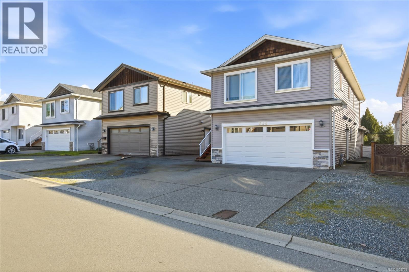 MLS® listing #29398484 for sale located at 645 Howard Ave