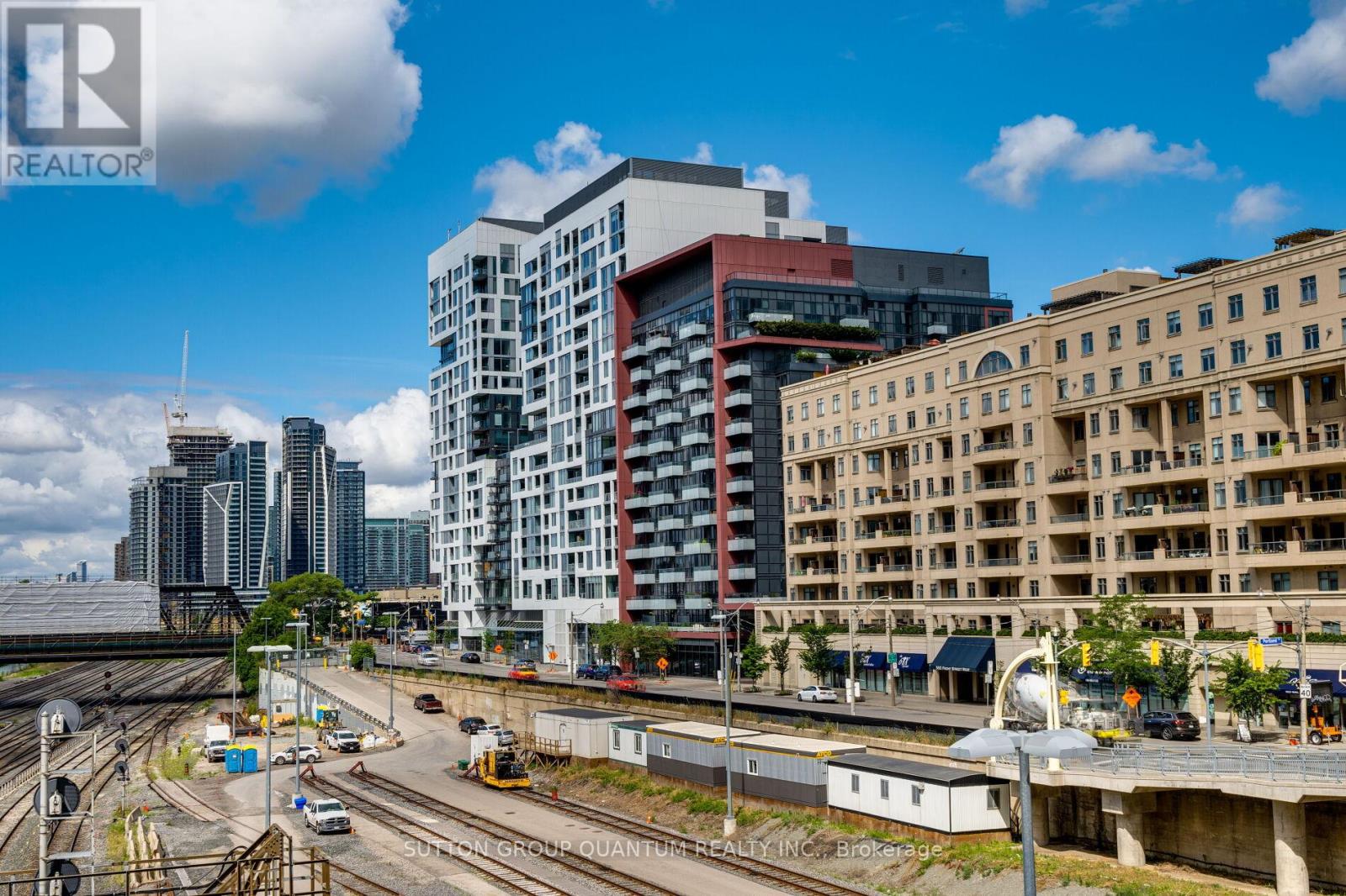 MLS® listing #29401636 for sale located at 416 - 560 FRONT STREET W