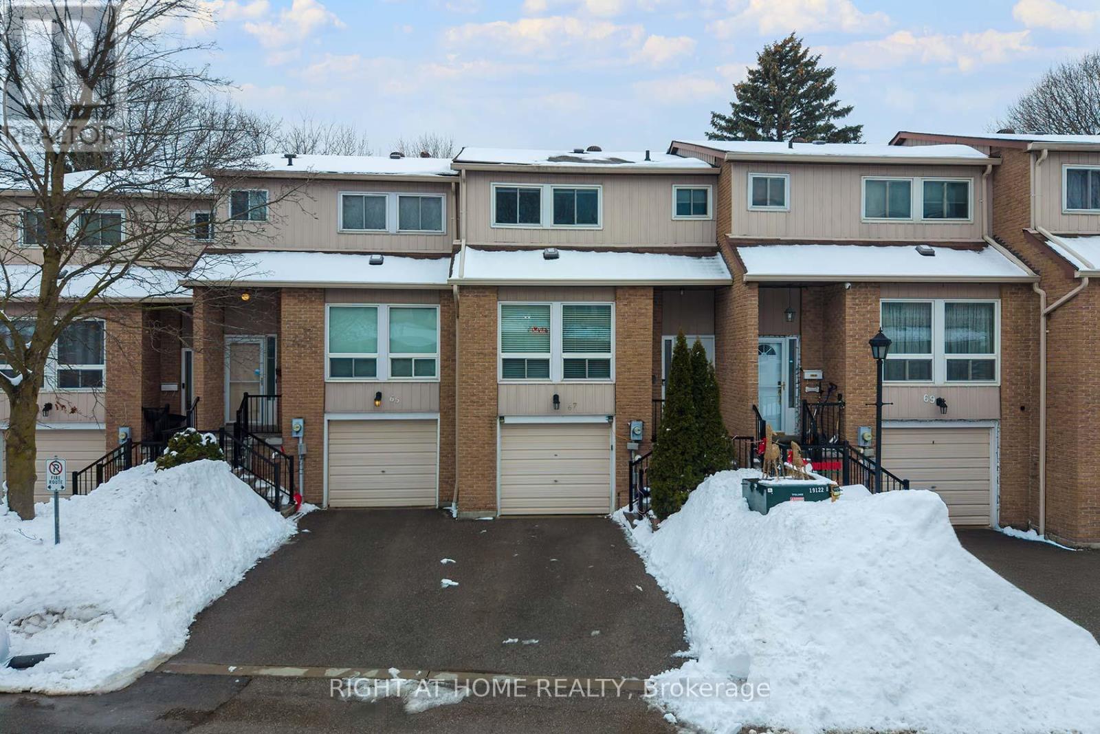MLS® listing #29401655 for sale located at 67 WILLOWS LANE