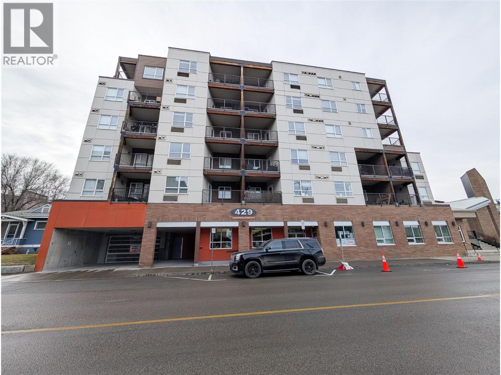 MLS® listing #29402782 for sale located at 429 ST PAUL Street Unit# 209