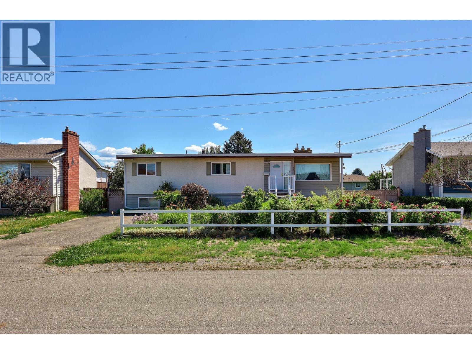 MLS® listing #29404080 for sale located at 957 Newton Street