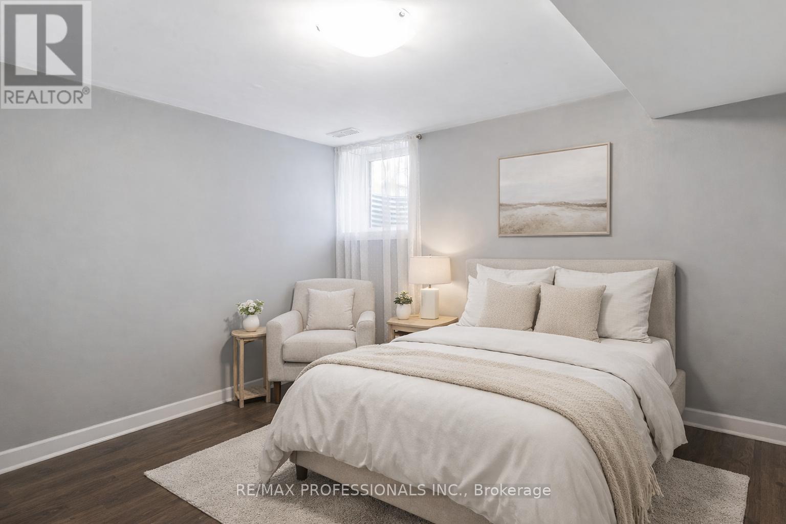 MLS® listing #29405166 for sale located at LOWER - 49 BARWOOD CRESCENT